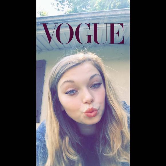 Meet your Posher, Taylor - Picture 1 of 1